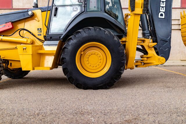 2018 John Deere 710L 4WD Loader Backhoe Diesel Red Deer AB