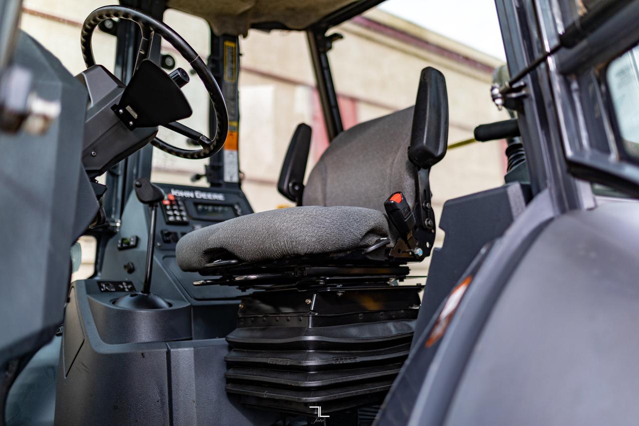 2018 John Deere 710L 4WD Loader Backhoe Diesel Red Deer AB