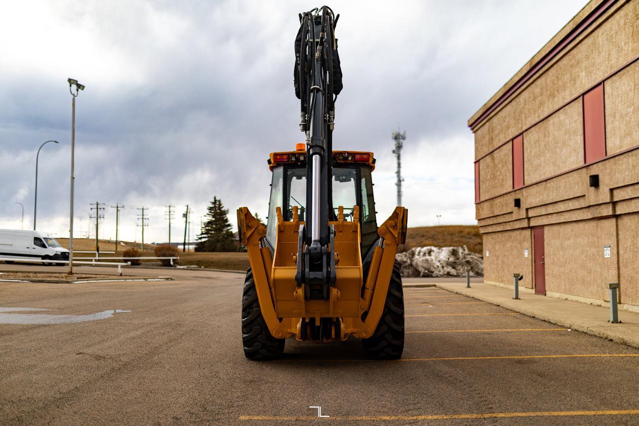 2018 John Deere 710L 4WD Loader Backhoe Diesel Red Deer AB