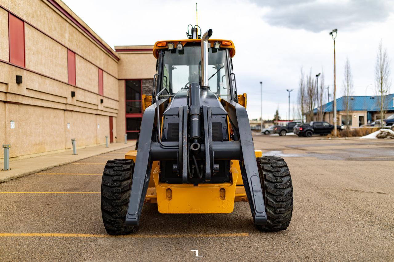 2018 John Deere 710L 4WD Loader Backhoe Diesel Red Deer AB