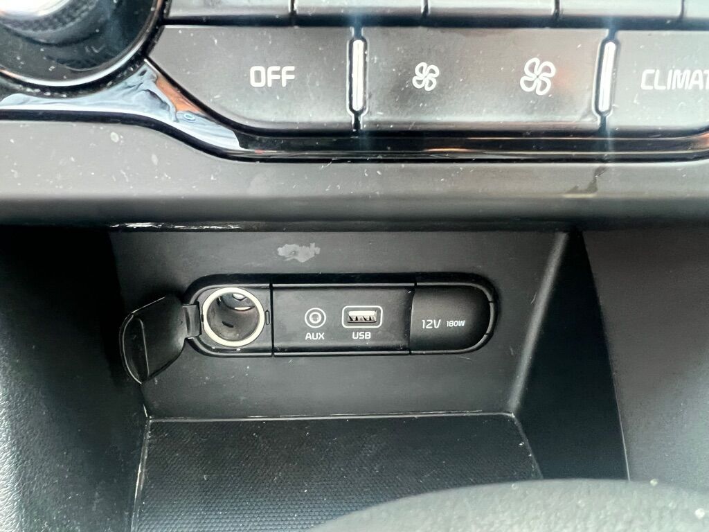 2018 KIA NIRO FE Des Moines WA