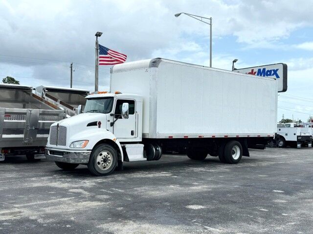 2018 Kenworth T370 26' Dry Box Truck with 2,500 lbs. Lift Gate