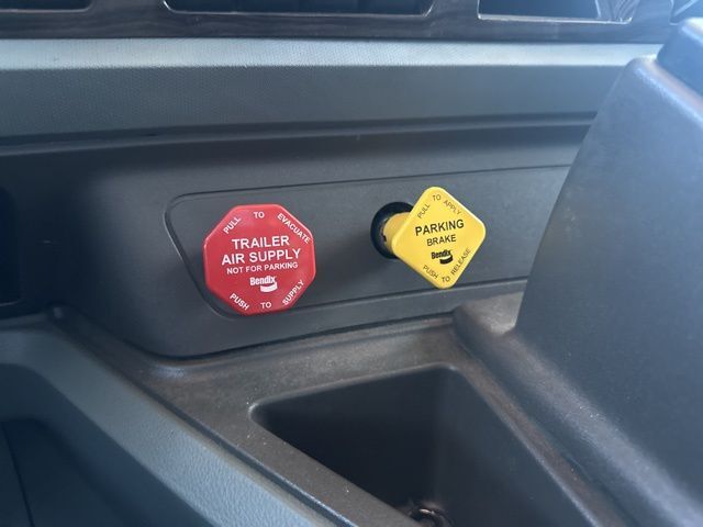 2018 Kenworth T680 Watertown SD