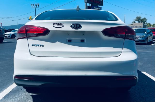 2018 Kia Forte- NAM LX Hot Springs AR