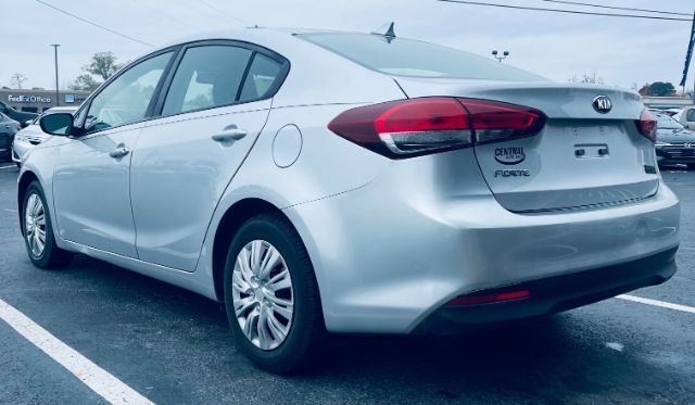 2018 Kia Forte LX 6A