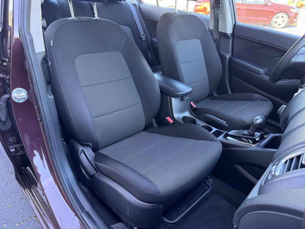 2018 Kia FORTE LX - Photo 37