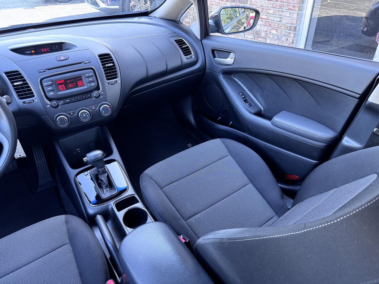 2018 Kia FORTE LX - Photo 44