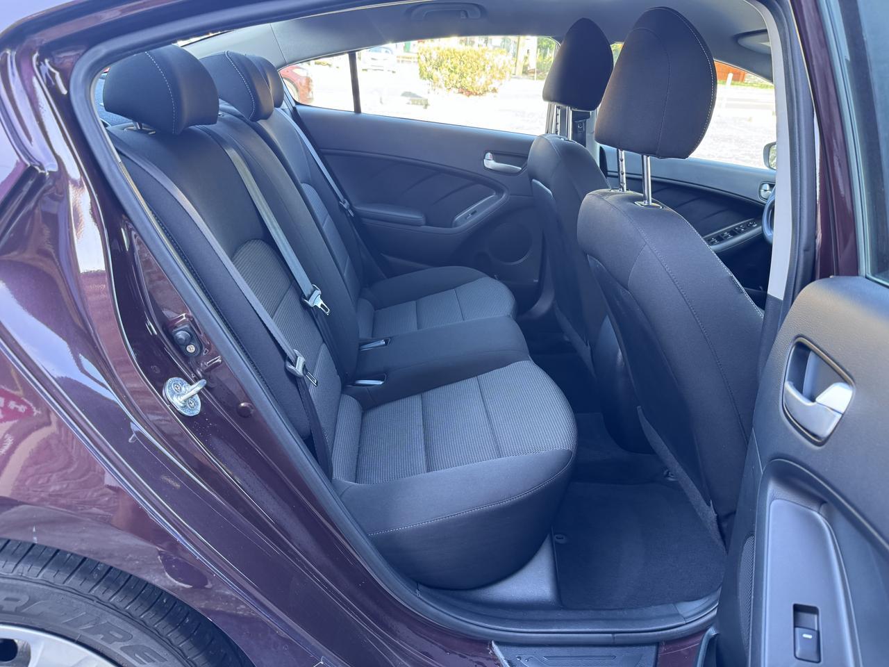 2018 Kia FORTE LX - Photo 27