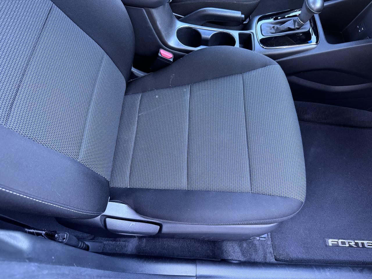 2018 Kia FORTE LX - Photo 36