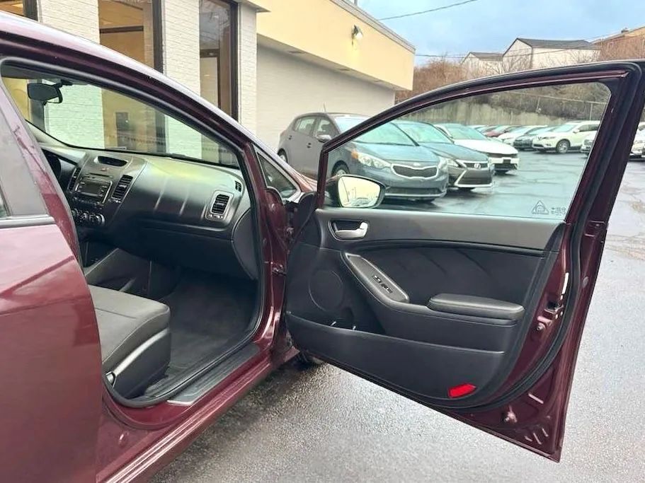 2018 Kia Forte LX Sedan 4D Cincinnati OH