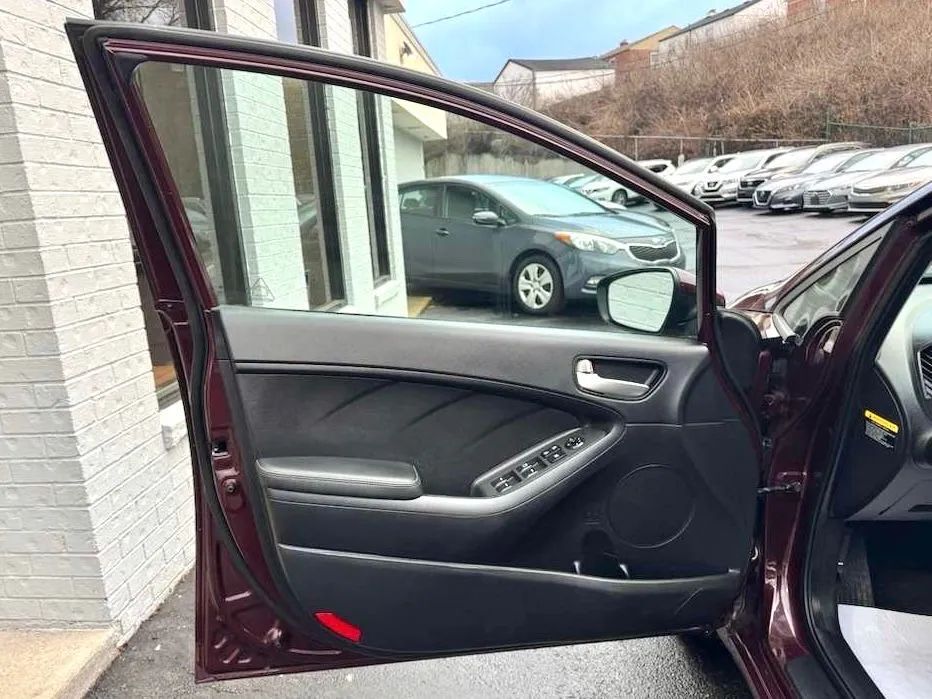 2018 Kia Forte LX Sedan 4D Cincinnati OH