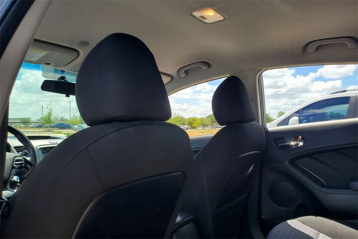 2018 Kia Forte S  TX