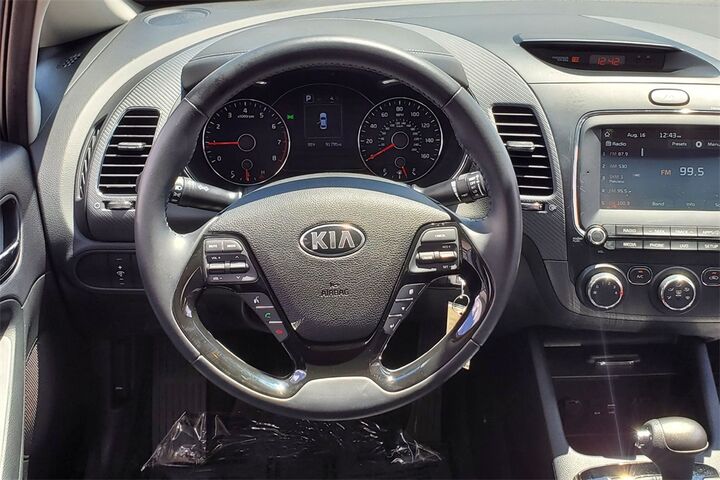 2018 Kia Forte S  TX