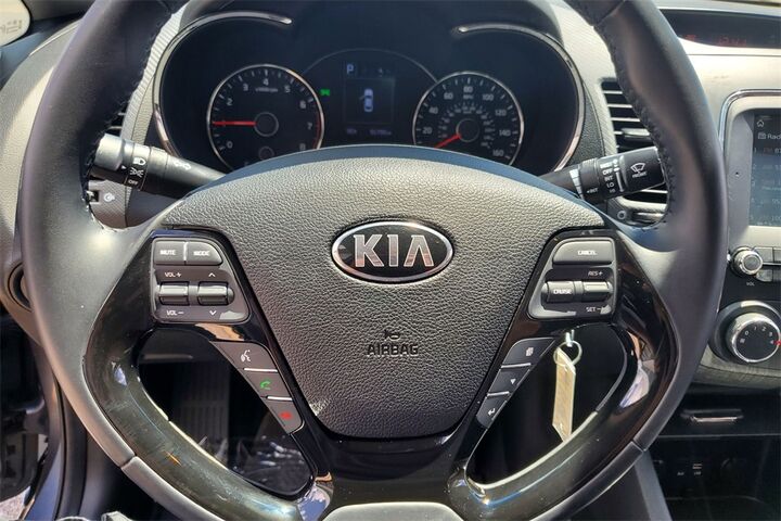 2018 Kia Forte S  TX