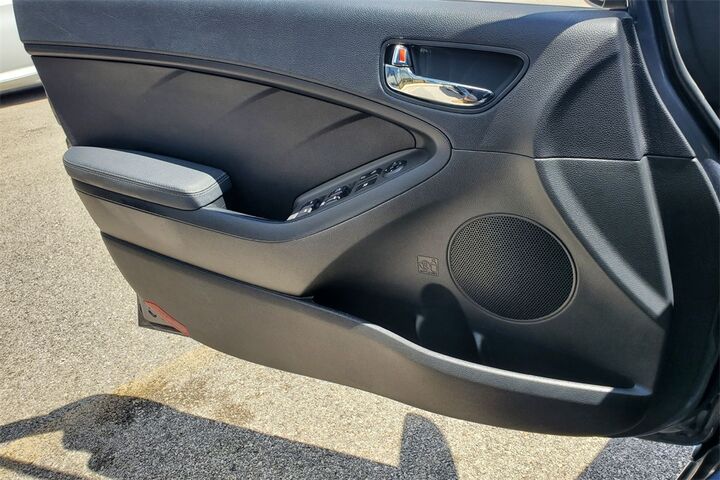 2018 Kia Forte S  TX