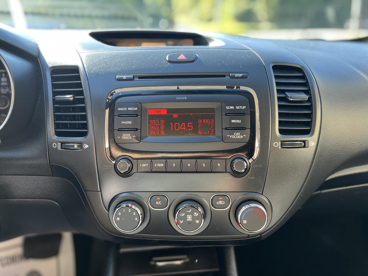 2018 Kia Forte LX photo 15