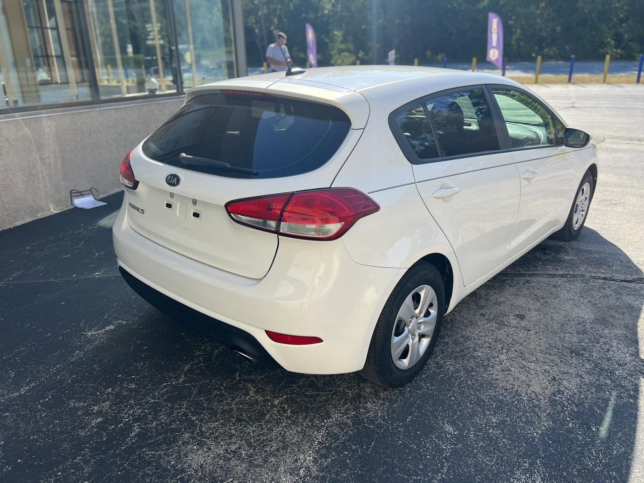 2018 Kia Forte LX photo 6