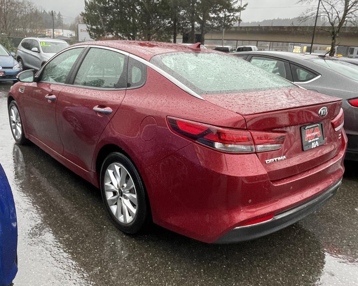 2018 Kia Optima S Sedan 4D