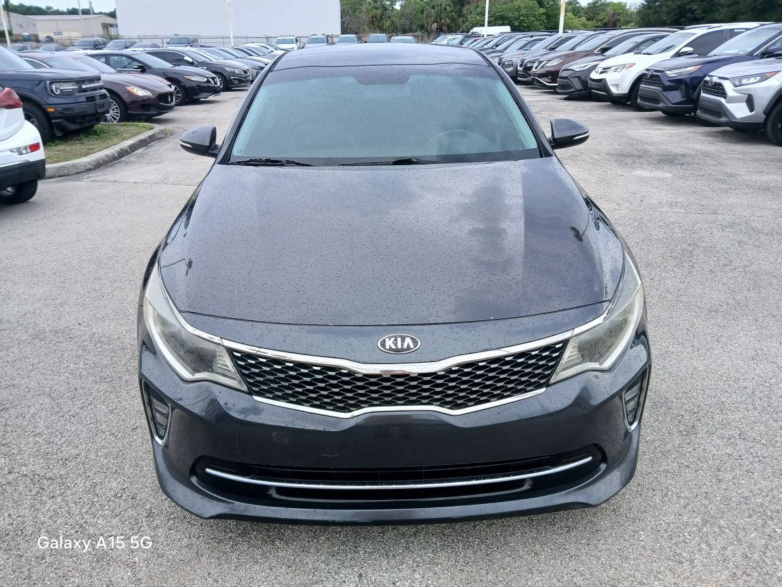 2018 Kia Optima S Sedan 4D