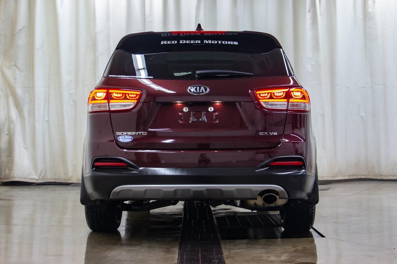 2018 Kia Sorento AWD EX+ 7 Passenger Leather Roof BCam Red Deer AB