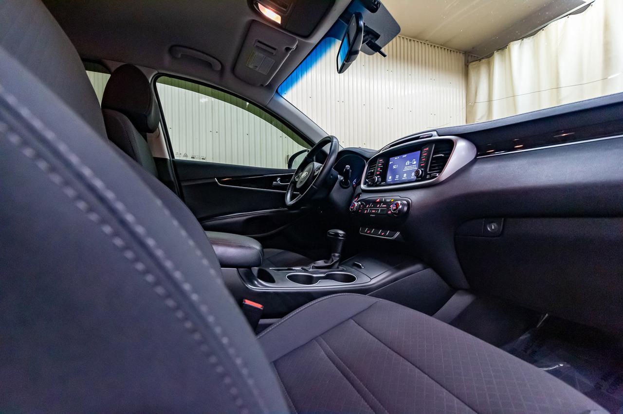 2018 Kia Sorento AWD LX BCam 3rd Row Red Deer AB