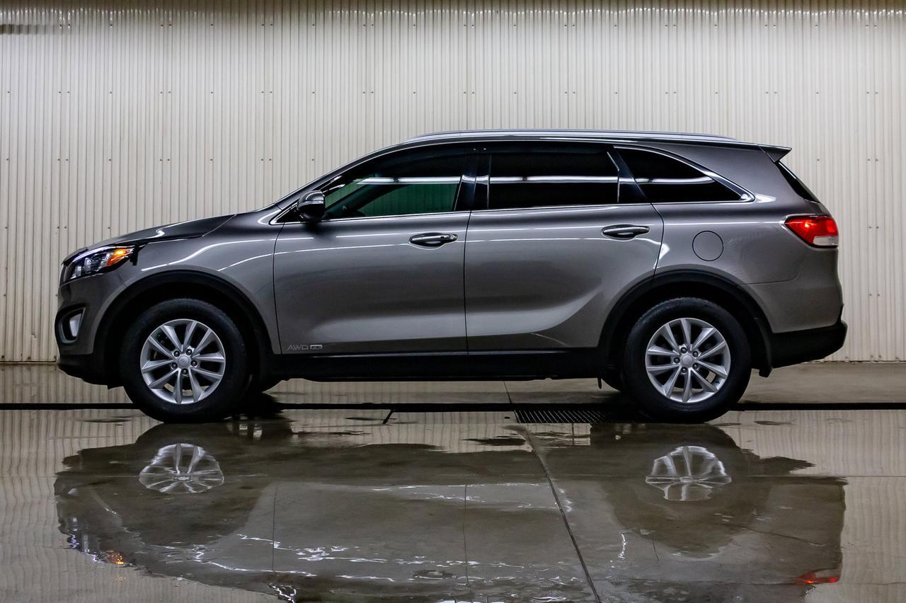 2018 Kia Sorento AWD LX BCam 3rd Row Red Deer AB
