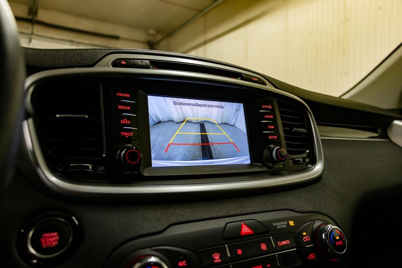 2018 Kia Sorento AWD LX Turbo BCam Hseat Red Deer AB