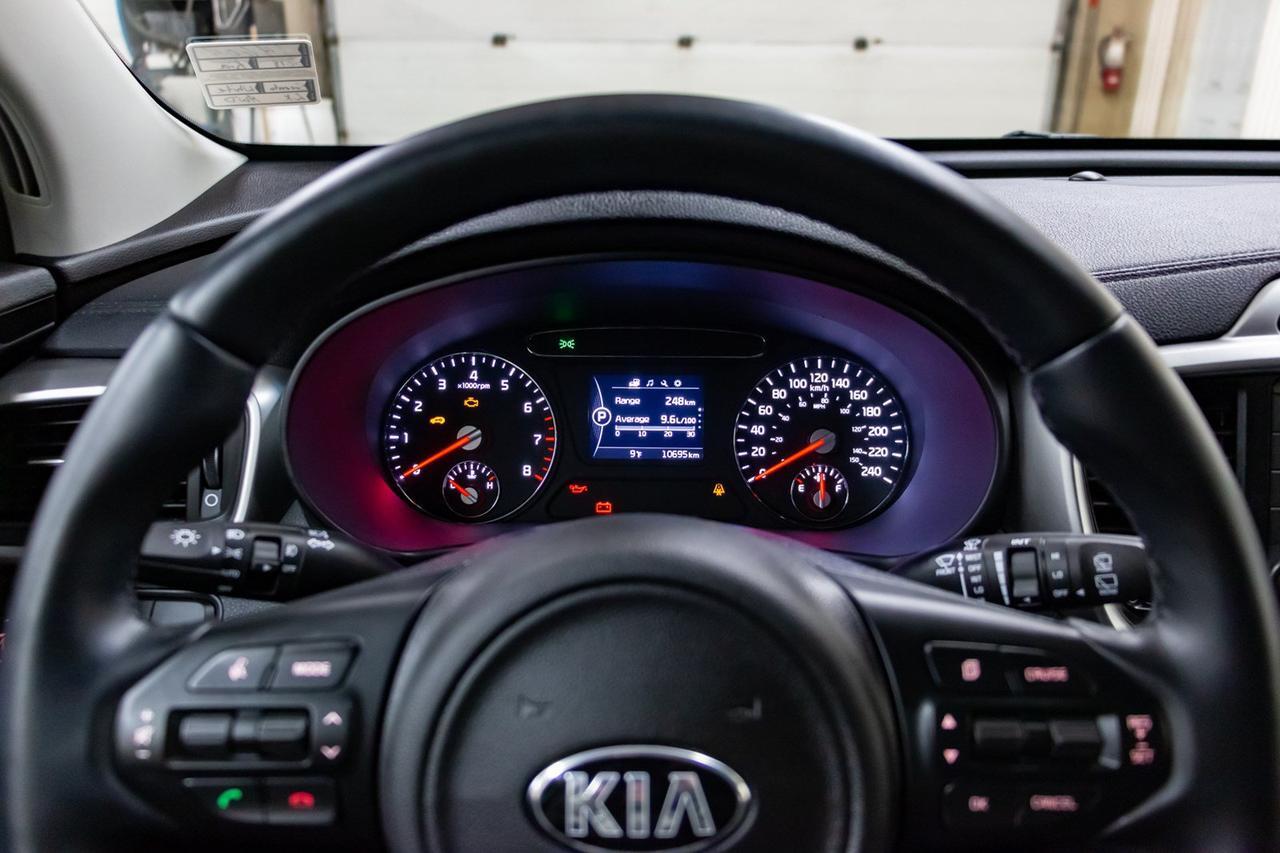 2018 Kia Sorento AWD LX Turbo BCam Hseat Red Deer AB