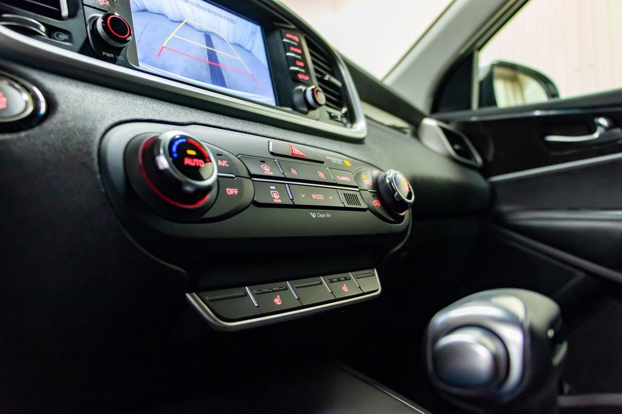 2018 Kia Sorento AWD LX Turbo BCam Hseat Red Deer AB