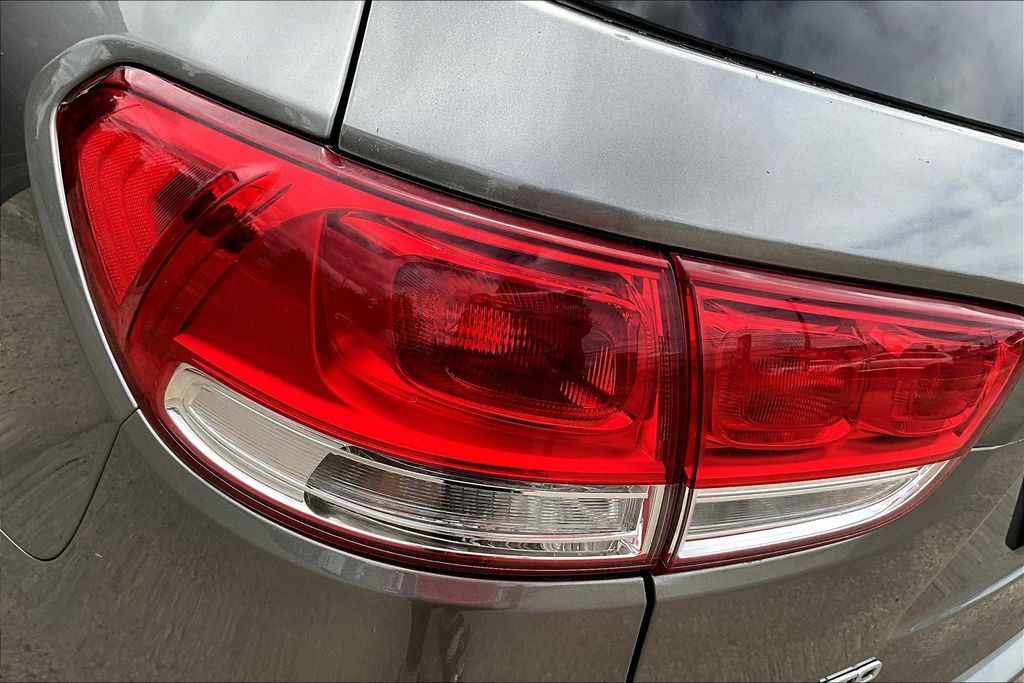 2018 Kia Sorento L - Photo 28