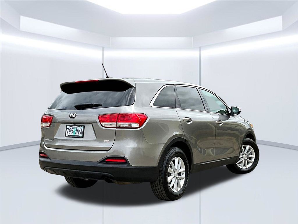 2018 Kia Sorento L - Photo 14