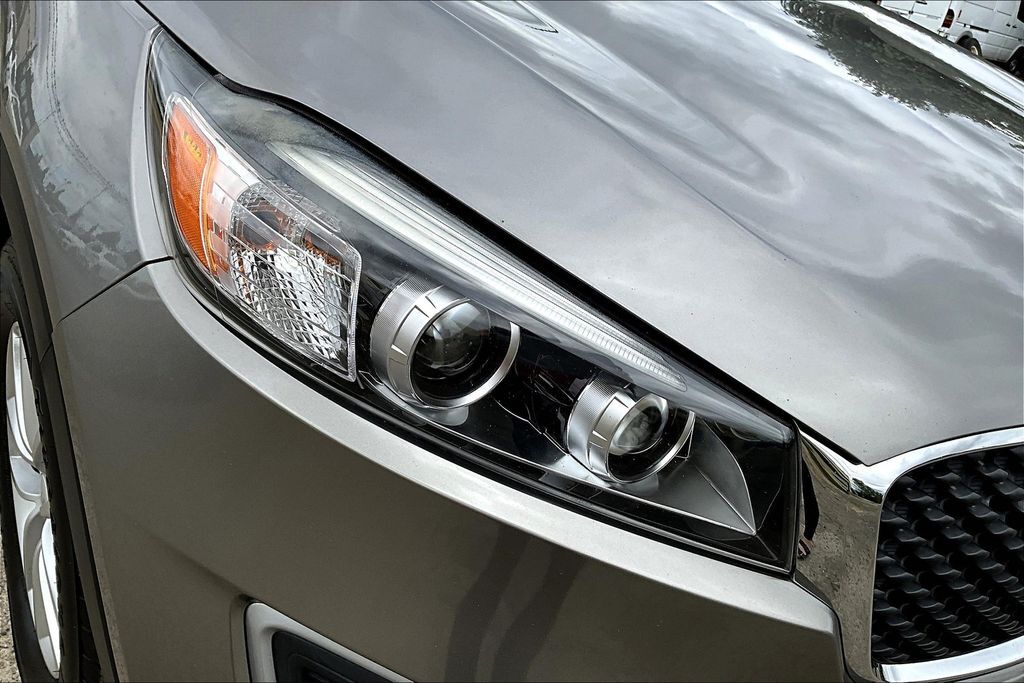 2018 Kia Sorento L - Photo 27