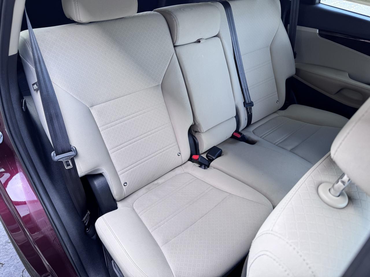 2018 Kia Sorento LX - Photo 27