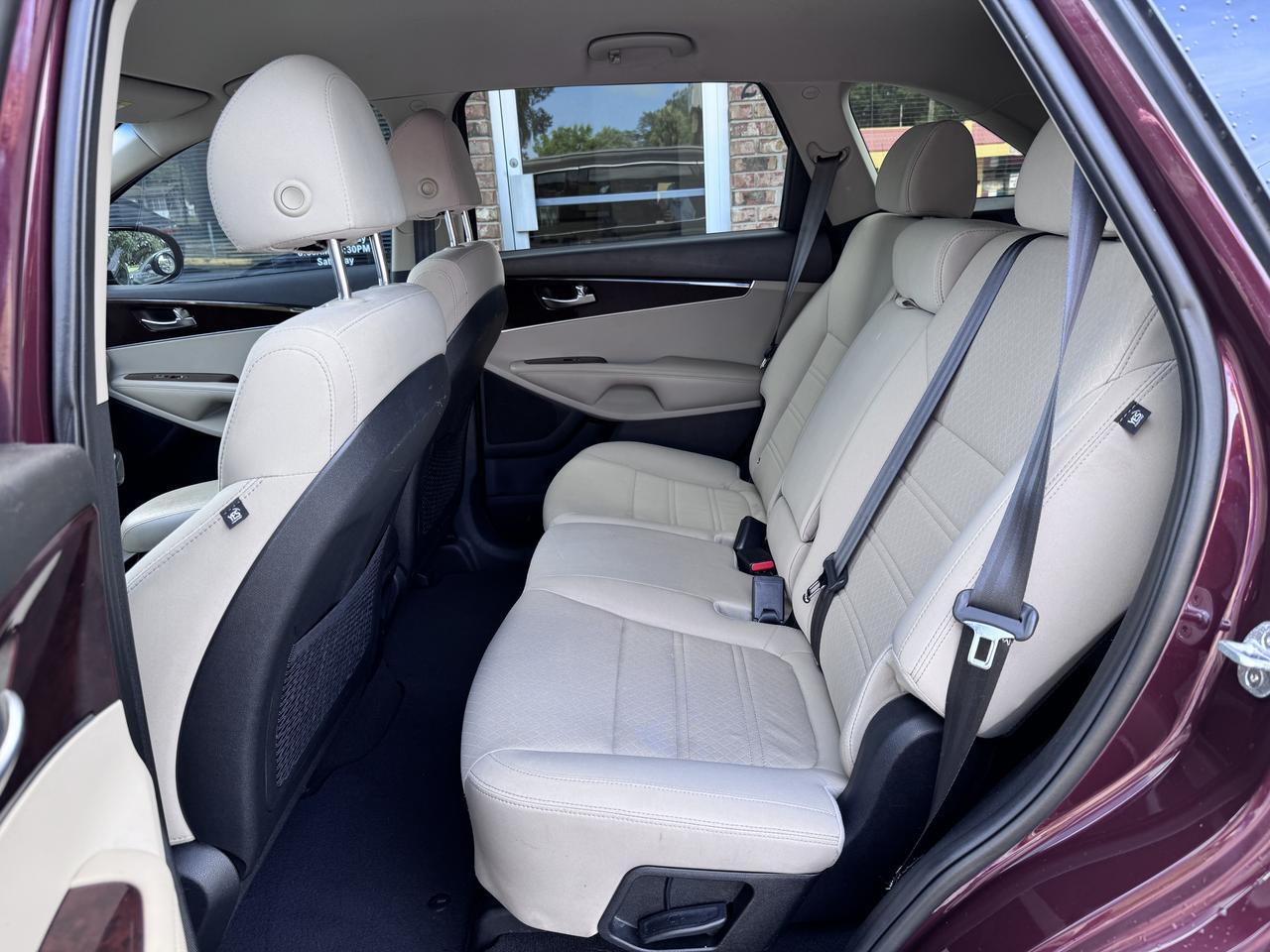 2018 Kia Sorento LX - Photo 18