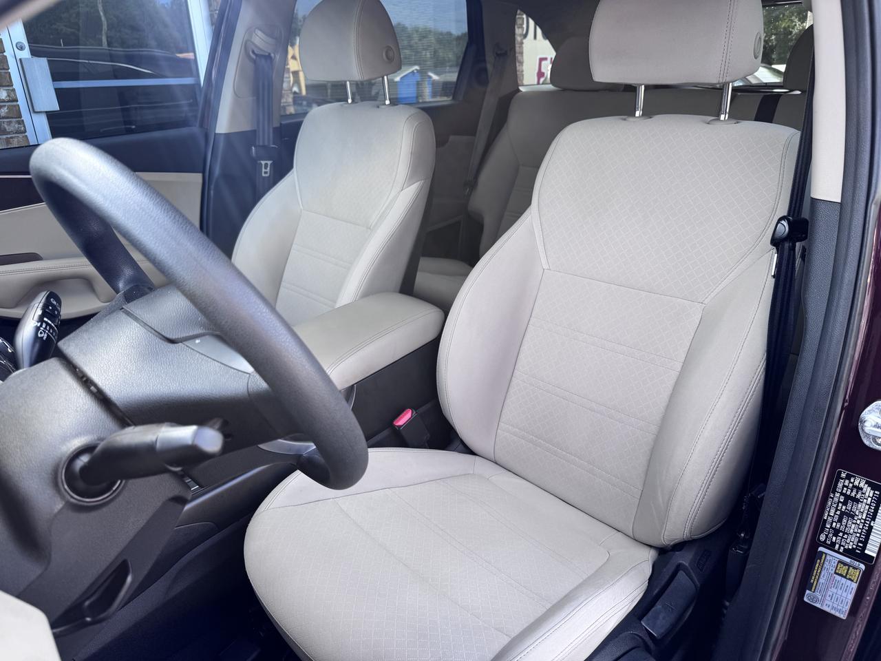 2018 Kia Sorento LX - Photo 14