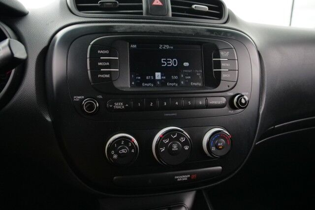 2018 Kia Soul Base / 6 Speed Manual! High Point NC