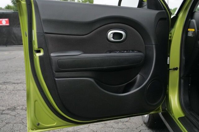2018 Kia Soul Base / 6 Speed Manual! High Point NC