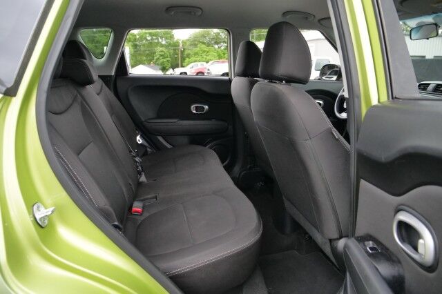 2018 Kia Soul Base / 6 Speed Manual! High Point NC