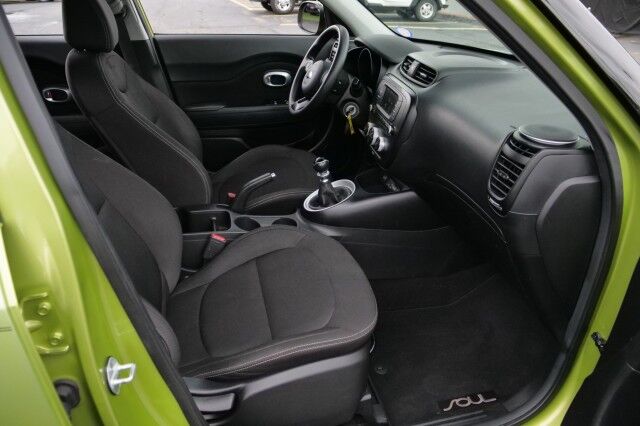2018 Kia Soul Base / 6 Speed Manual! High Point NC