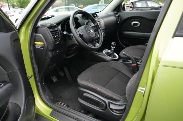 2018 Kia Soul Base / 6 Speed Manual! High Point NC