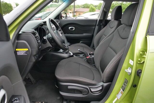 2018 Kia Soul Base / 6 Speed Manual! High Point NC