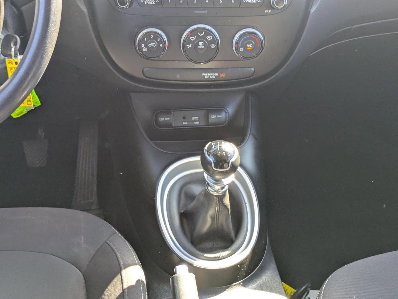 2018 Kia Soul Base Castroville TX