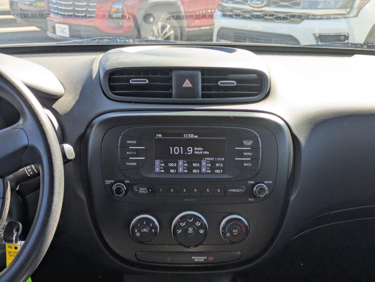 2018 Kia Soul Base Castroville TX