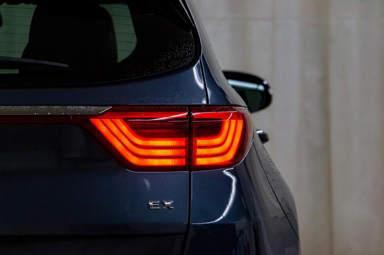 2018 Kia Sportage AWD EX Leather Roof BCam Red Deer AB