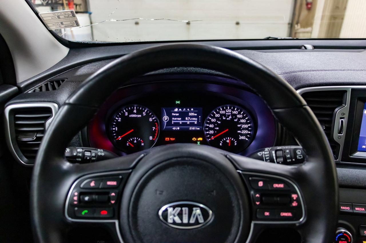 2018 Kia Sportage AWD EX Leather Roof BCam Red Deer AB