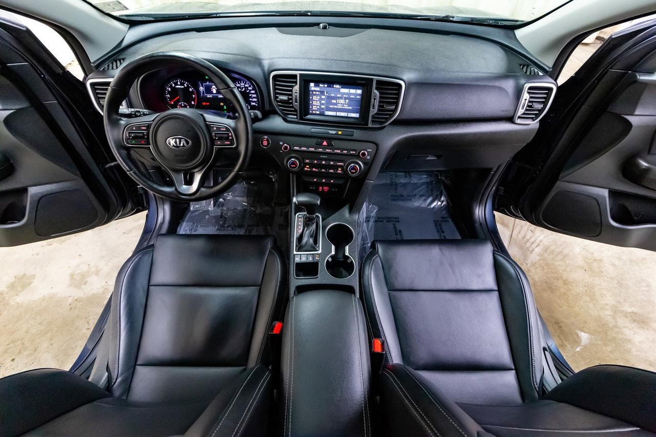 2018 Kia Sportage AWD EX Leather Roof BCam Red Deer AB