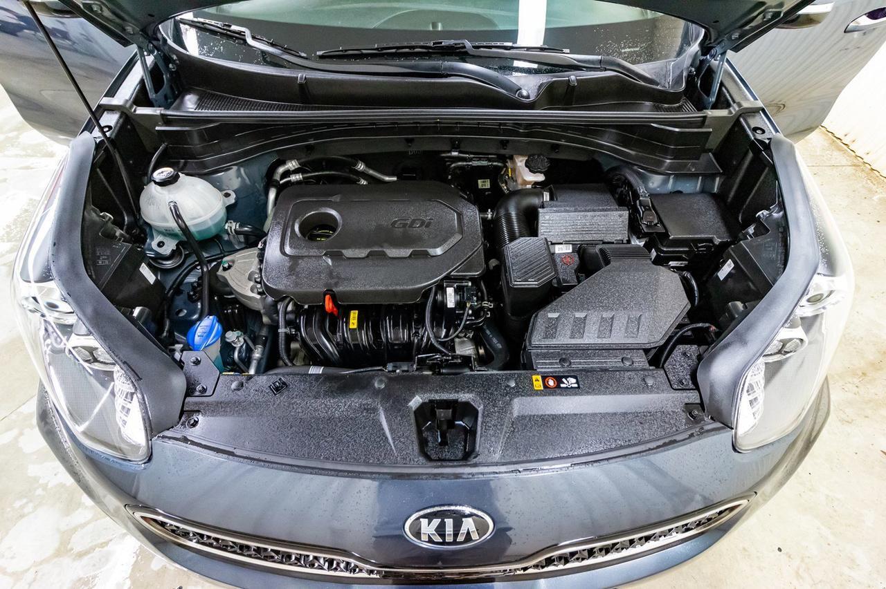 2018 Kia Sportage AWD EX Leather Roof BCam Red Deer AB