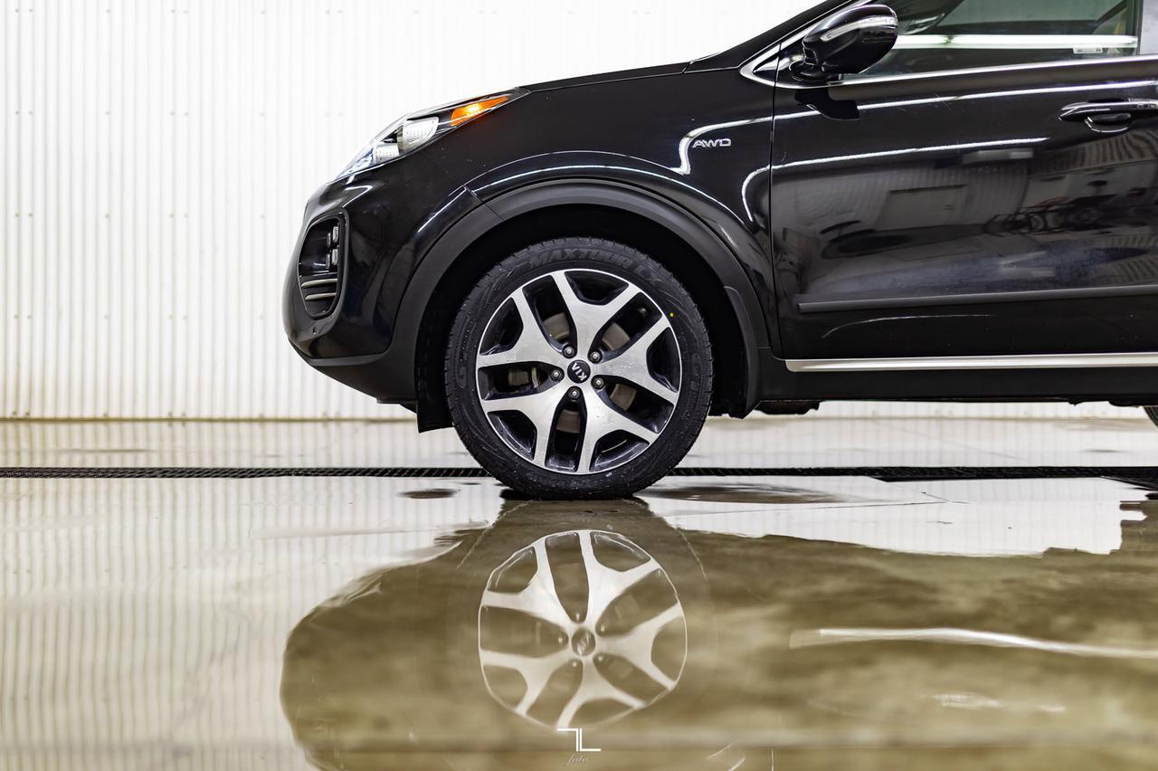 2018 Kia Sportage AWD SX Turbo Leather Roof Nav BCam Red Deer AB