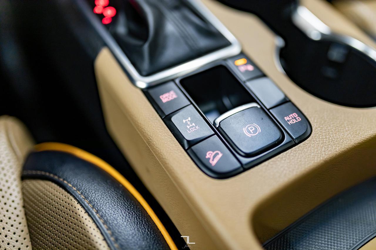 2018 Kia Sportage AWD SX Turbo Leather Roof Nav BCam Red Deer AB