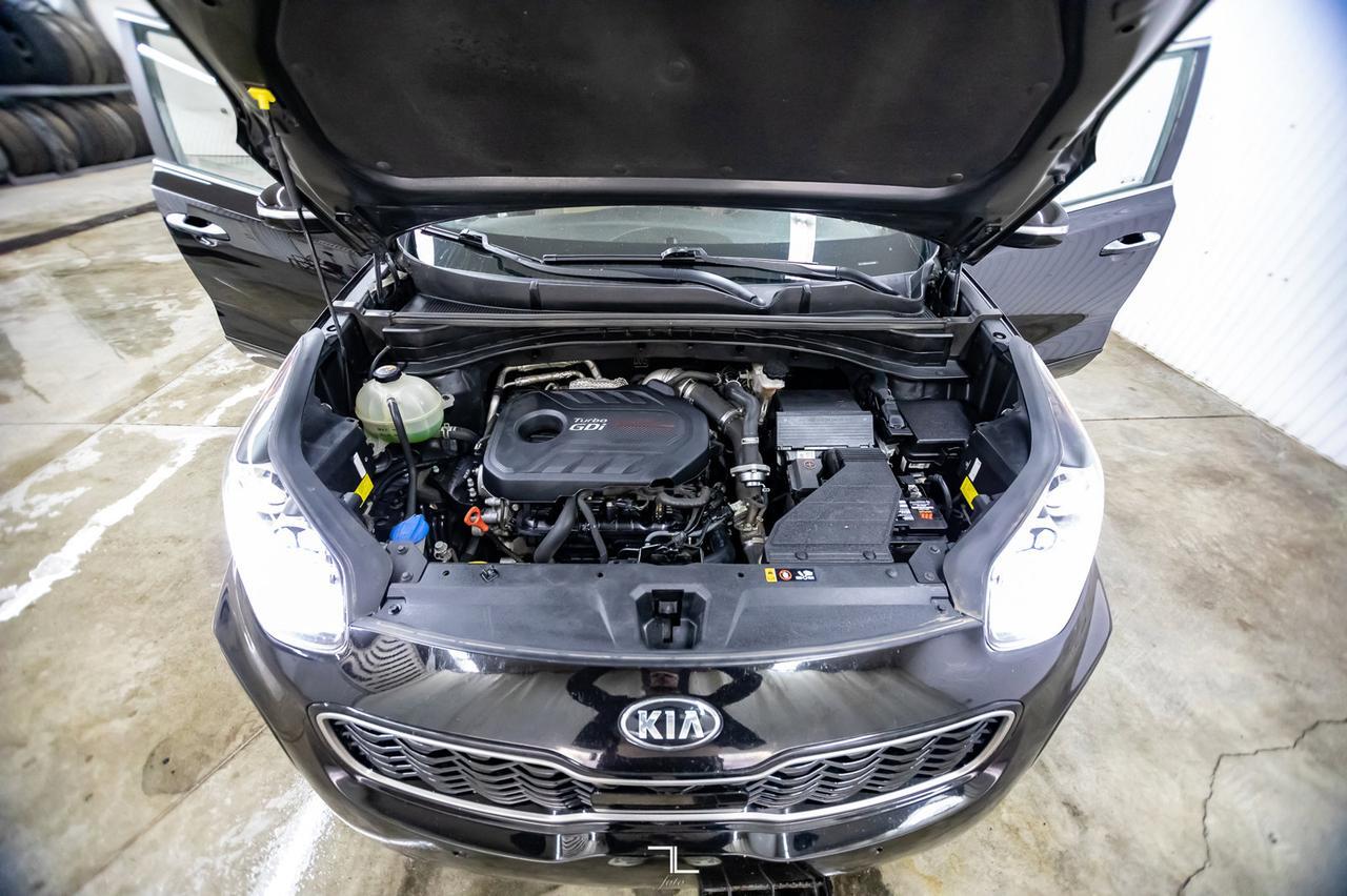 2018 Kia Sportage AWD SX Turbo Leather Roof Nav BCam Red Deer AB